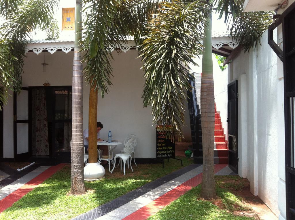 Friends Guesthouse Kudapaduwa المظهر الخارجي الصورة