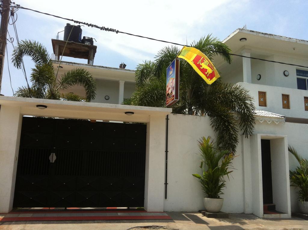Friends Guesthouse Kudapaduwa المظهر الخارجي الصورة